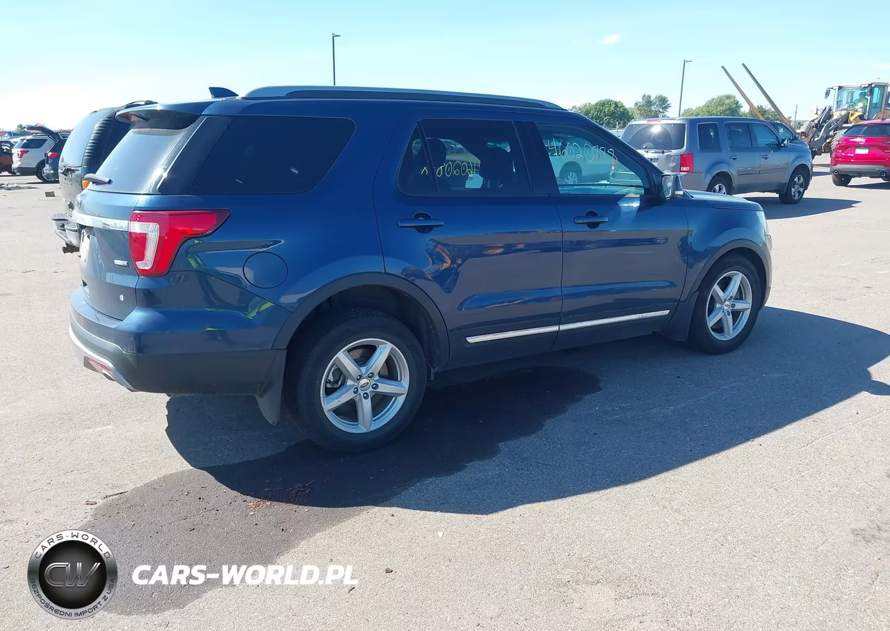 2016 Ford Explorer Xlt VIN:1FM5K8D85GGC04837 - 4