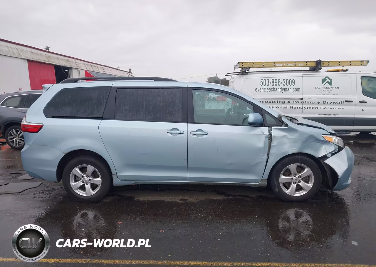 2015 Toyota Sienna Le 8 Passenger VIN:5TDKK3DC5FS593532 - 13