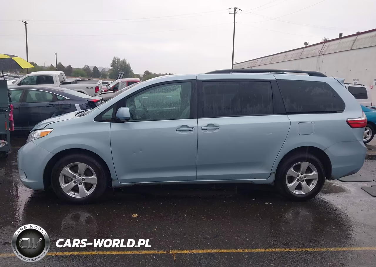 2015 Toyota Sienna Le 8 Passenger VIN:5TDKK3DC5FS593532 - 14