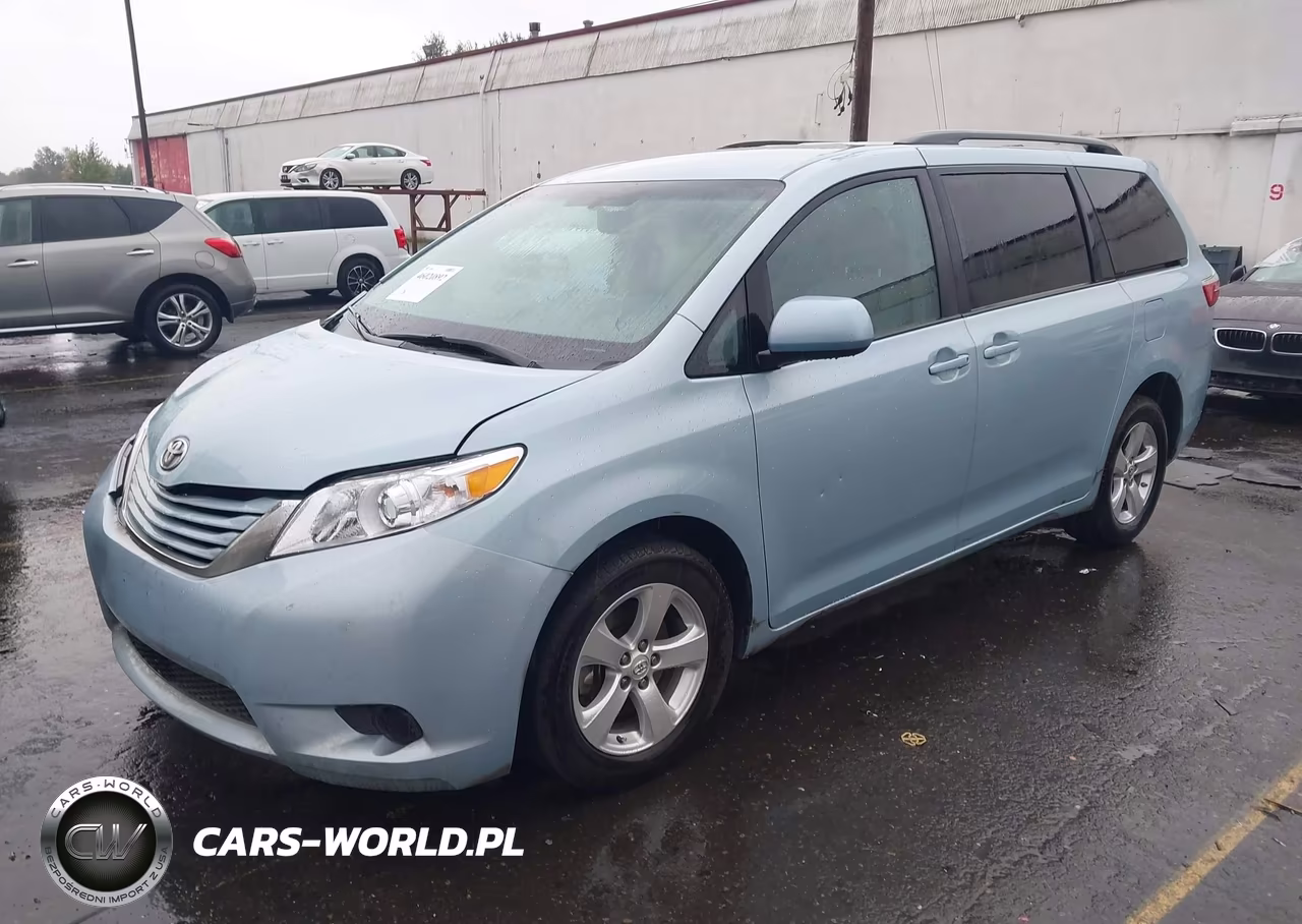 2015 Toyota Sienna Le 8 Passenger VIN:5TDKK3DC5FS593532 - 2