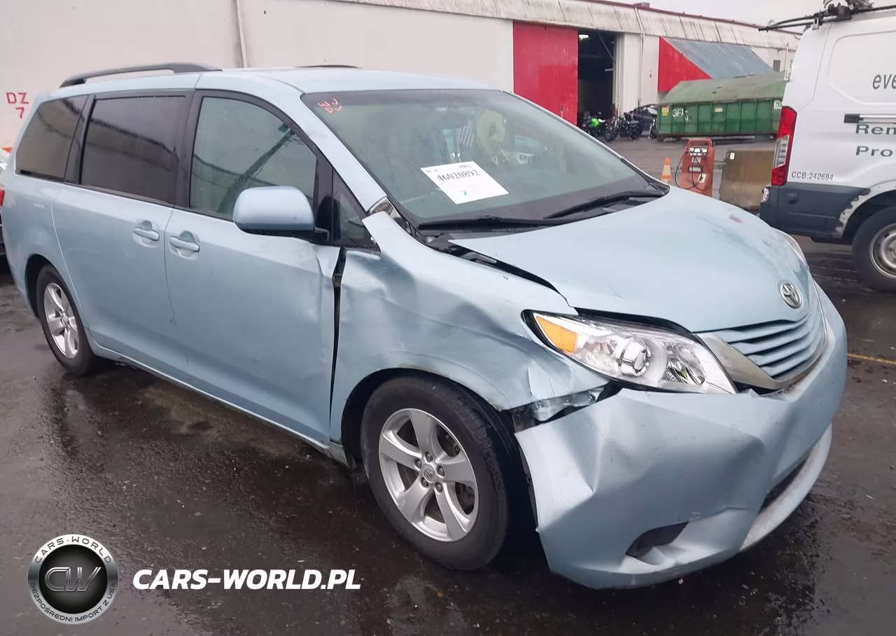 2015 Toyota Sienna Le 8 Passenger VIN:5TDKK3DC5FS593532 - 6