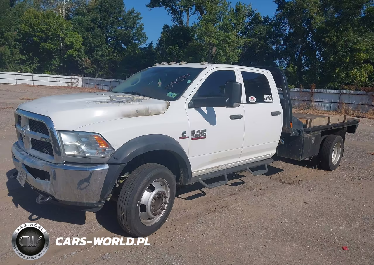 2018 Ram 5500 Chassis Tradesman-Slt-Laramie VIN:3C7WRNFL3JG233742 - 2
