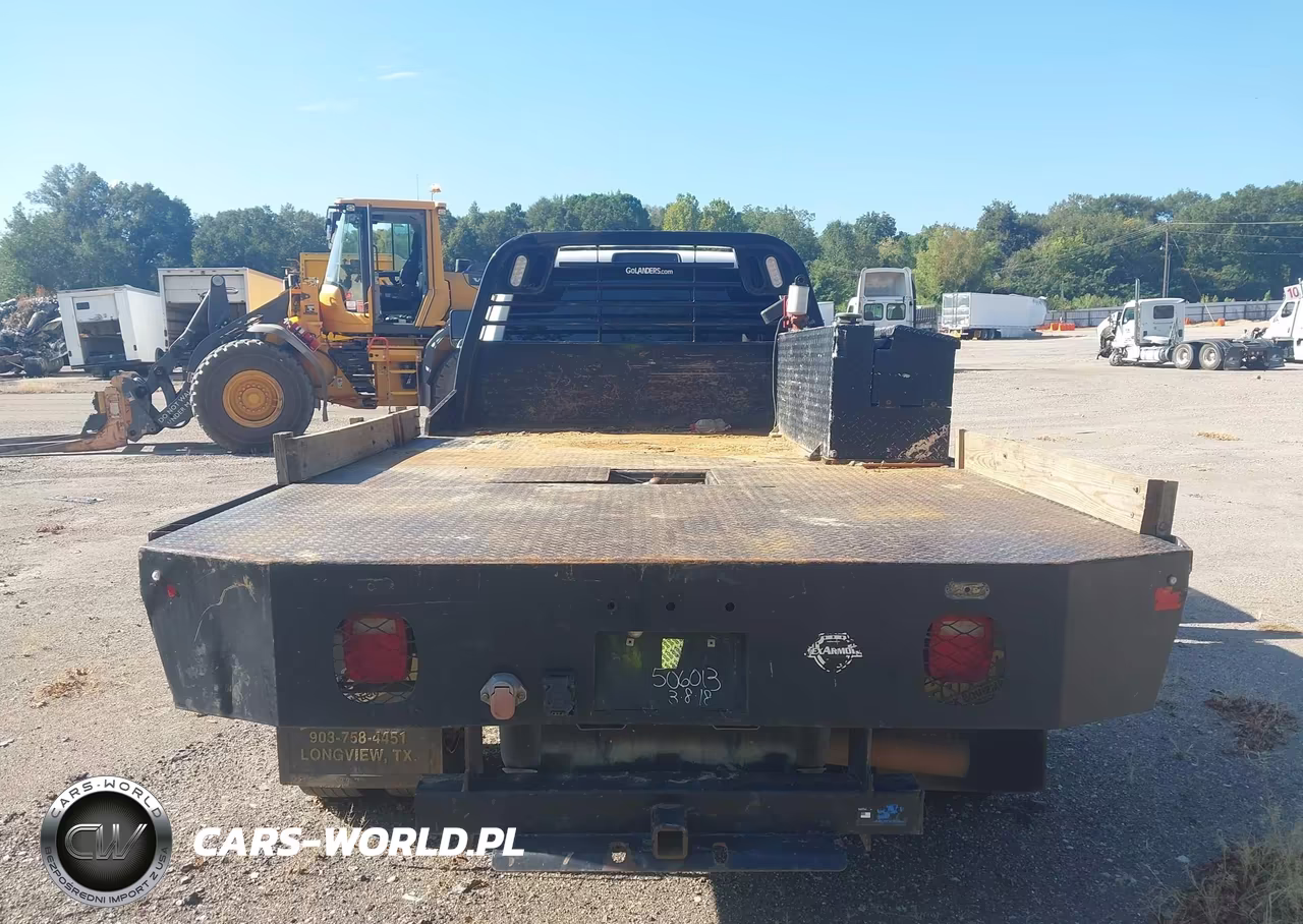 2018 Ram 5500 Chassis Tradesman-Slt-Laramie VIN:3C7WRNFL3JG233742 - 8