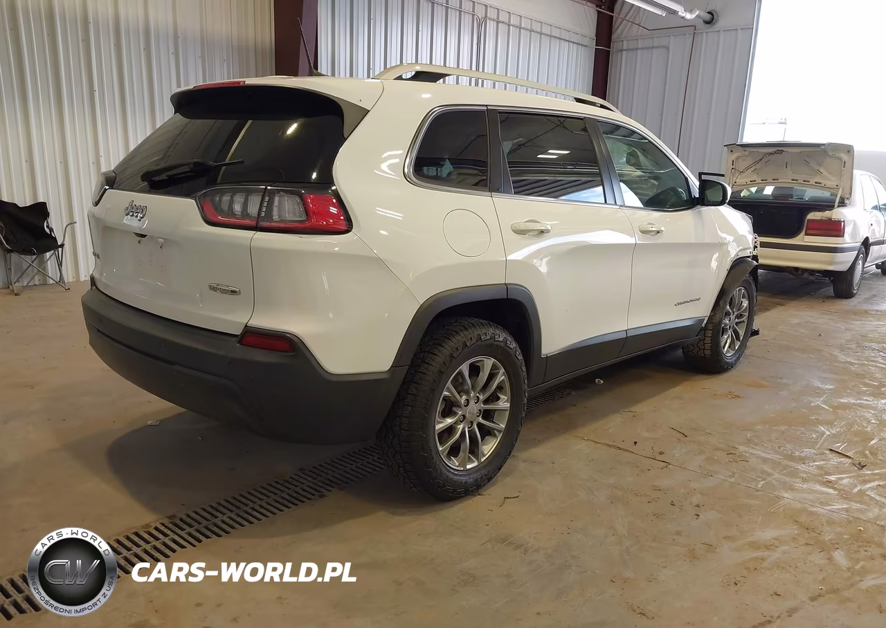 2020 Jeep Cherokee Latitude Plus 4X4 VIN:1C4PJMLB5LD553207 - 4