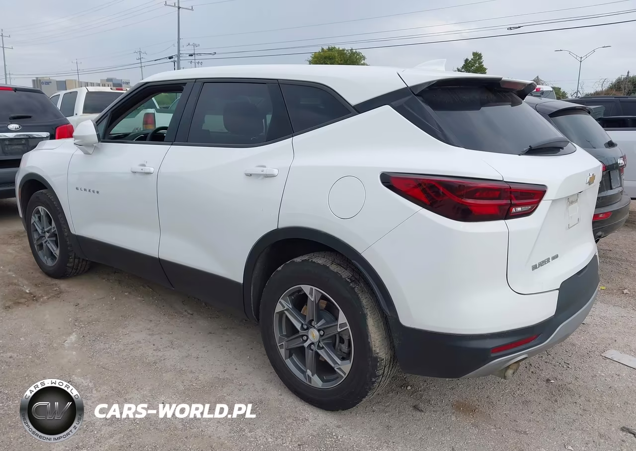 2023 Chevrolet Blazer Awd 2Lt VIN:3GNKBHR46PS202472 - 3