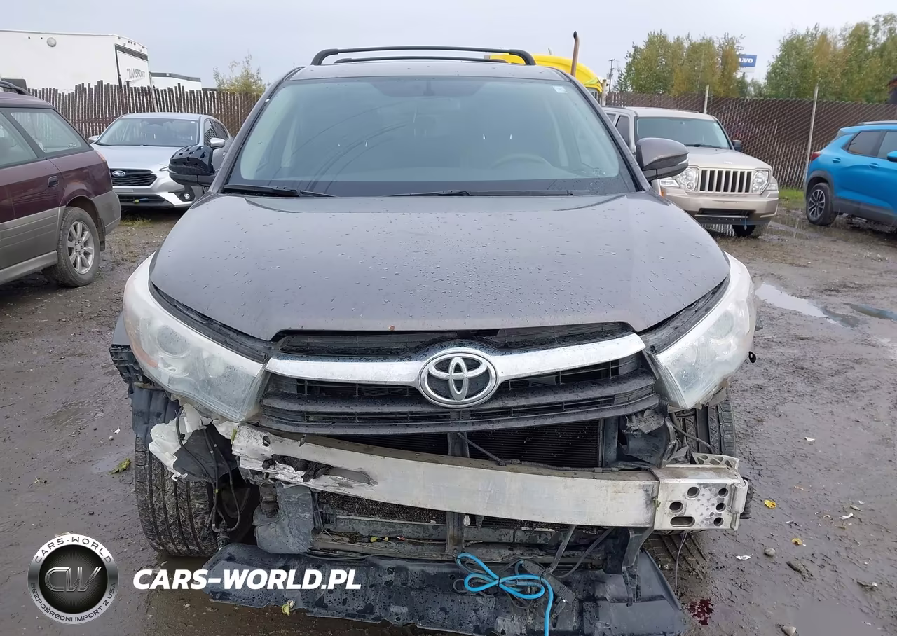 2016 Toyota Highlander Le V6 VIN:5TDBKRFH3GS351299 - 12