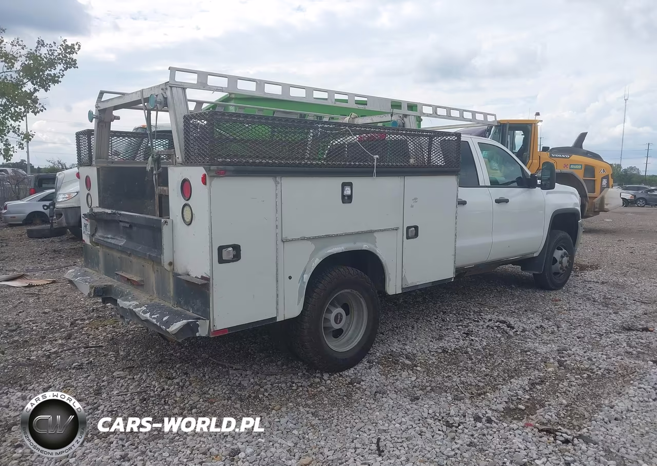 2015 GMC Sierra 3500Hd VIN:1GD521CG2FZ135530 - 4