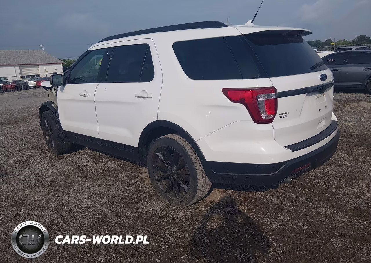 2018 Ford Explorer Xlt VIN:1FM5K8D80JGA17500 - 3
