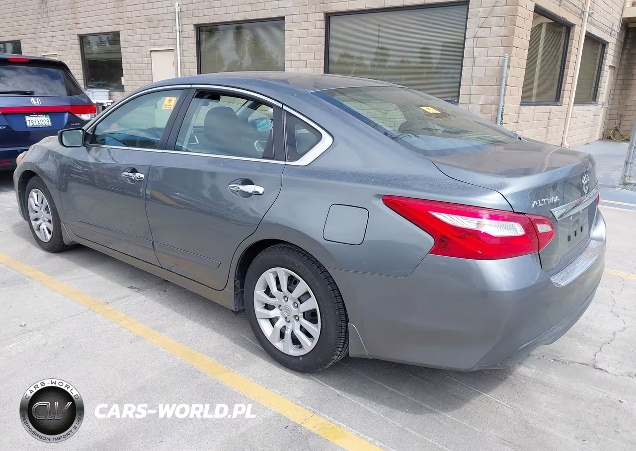 2017 Nissan Altima 2.5 S VIN:1N4AL3AP5HN348261 - 3