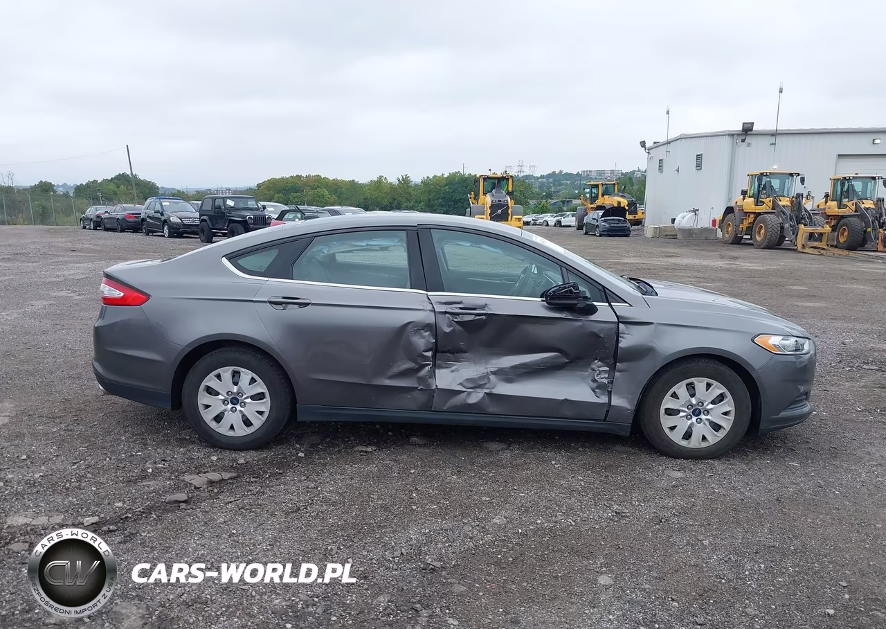 2014 Ford Fusion S VIN:3FA6P0G73ER101040 - 13