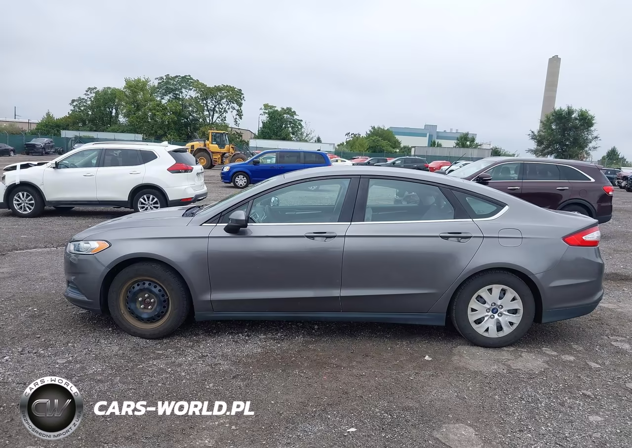 2014 Ford Fusion S VIN:3FA6P0G73ER101040 - 14