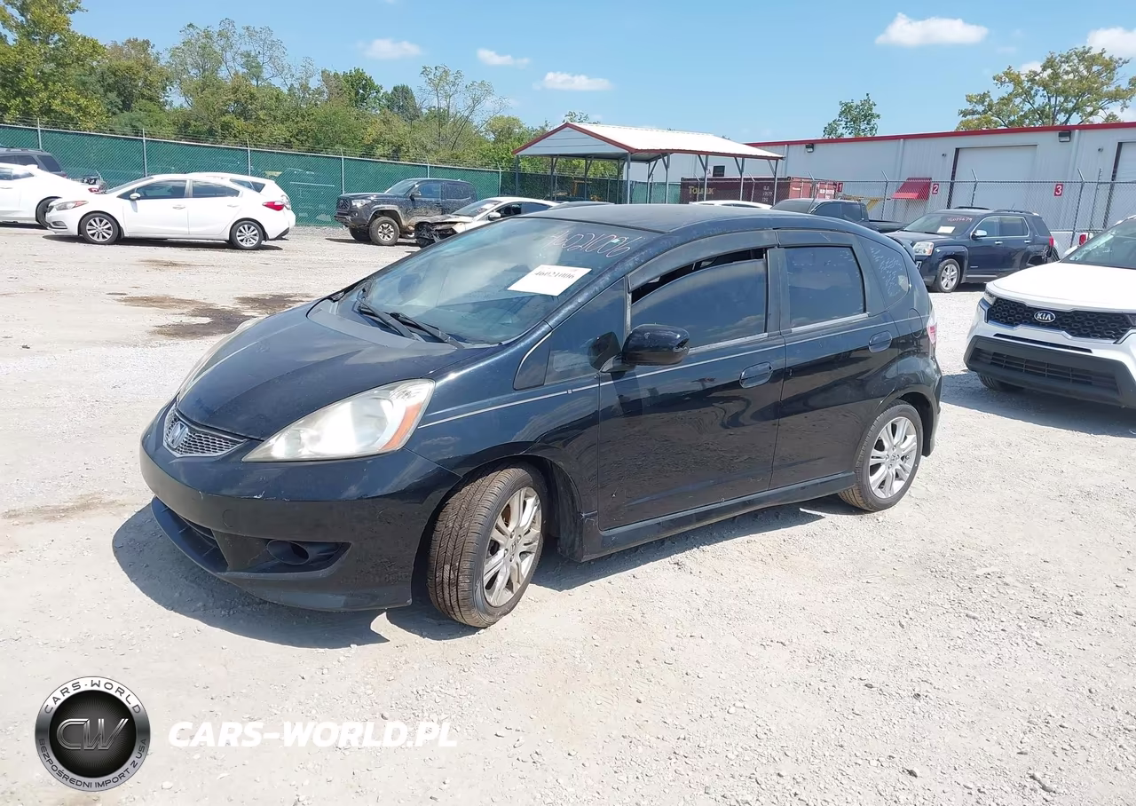2010 Honda Fit Sport VIN:JHMGE8H46AC026137 - 2