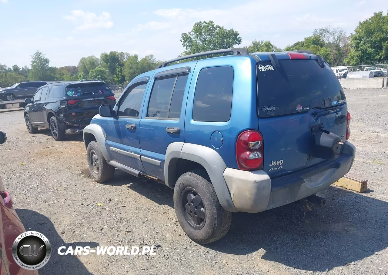 2006 Jeep Liberty Sport VIN:1J4GL48K66W132909 - 3
