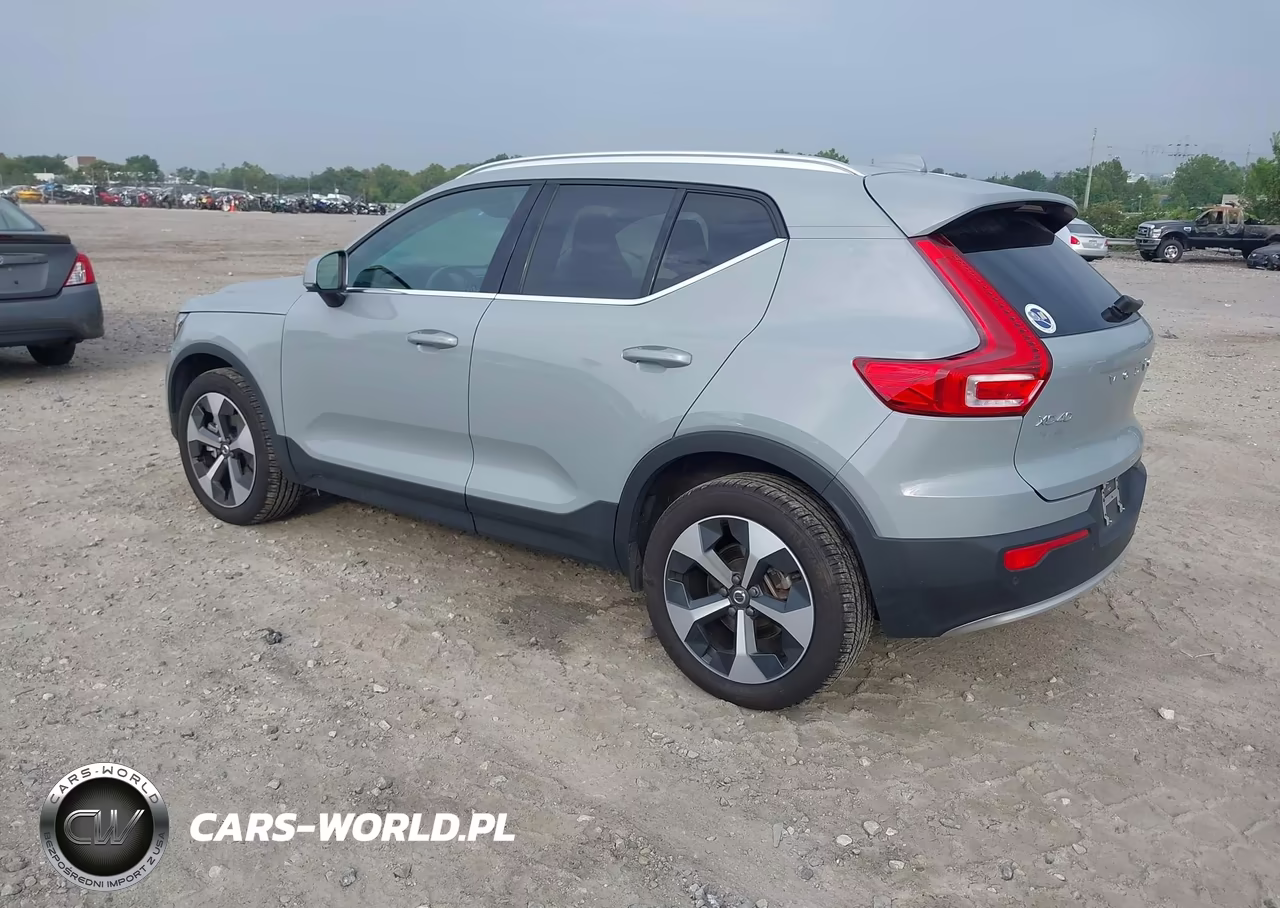 2025 Volvo Xc40 B5 Core Bright Theme VIN:YV4L12UJ1S2532497 - 3