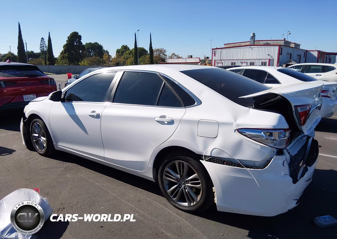 2015 Toyota Camry Se VIN:4T1BF1FK7FU079847 - 14