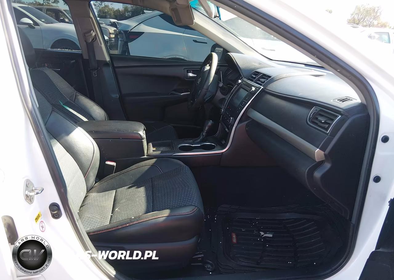 2015 Toyota Camry Se VIN:4T1BF1FK7FU079847 - 5