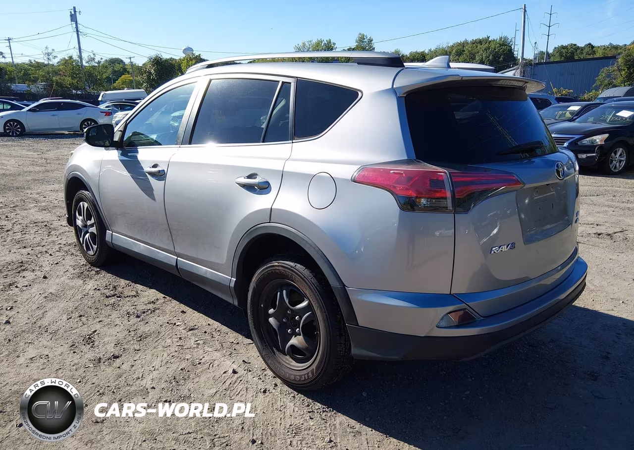 2017 Toyota Rav4 Le VIN:2T3BFREV9HW626427 - 3
