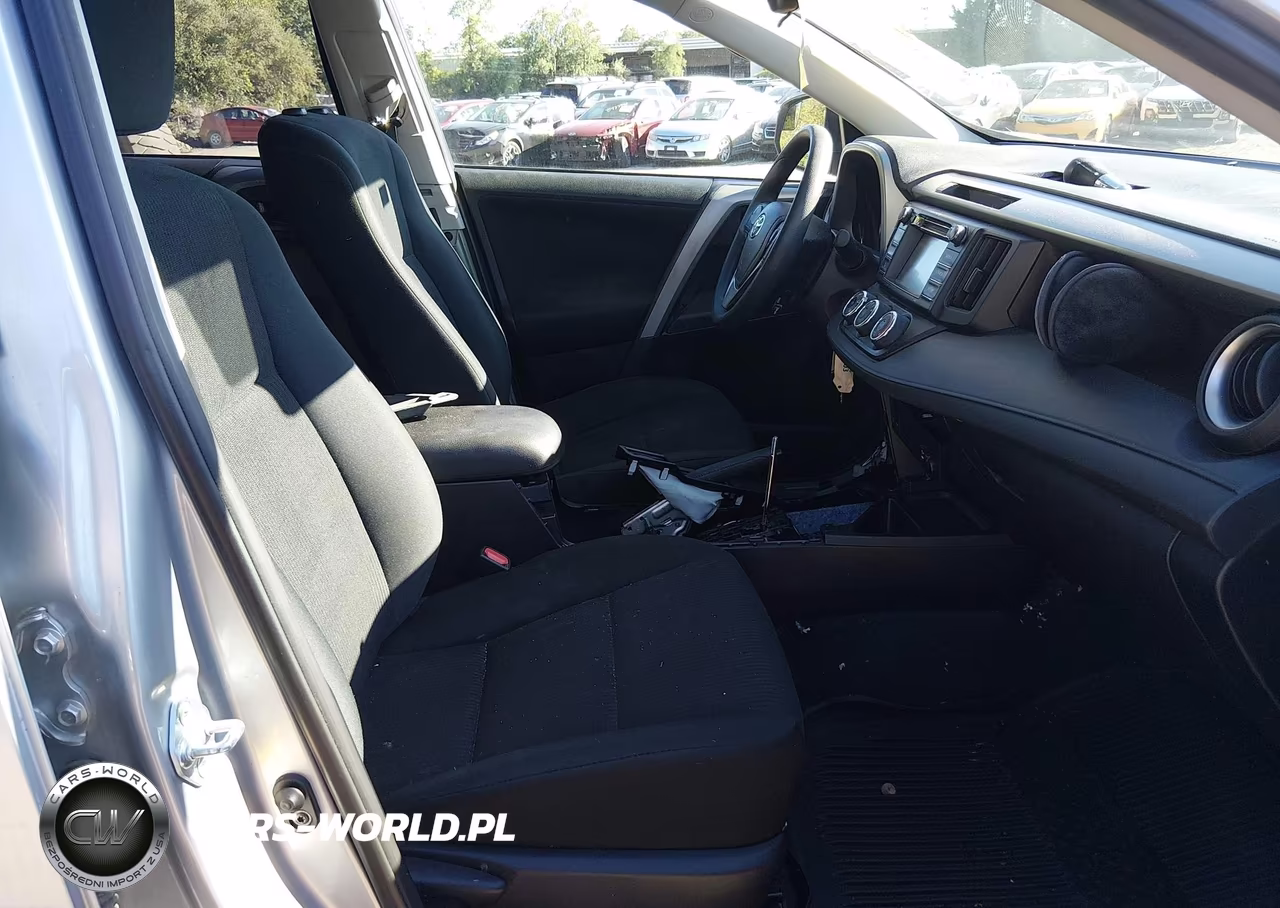 2017 Toyota Rav4 Le VIN:2T3BFREV9HW626427 - 5