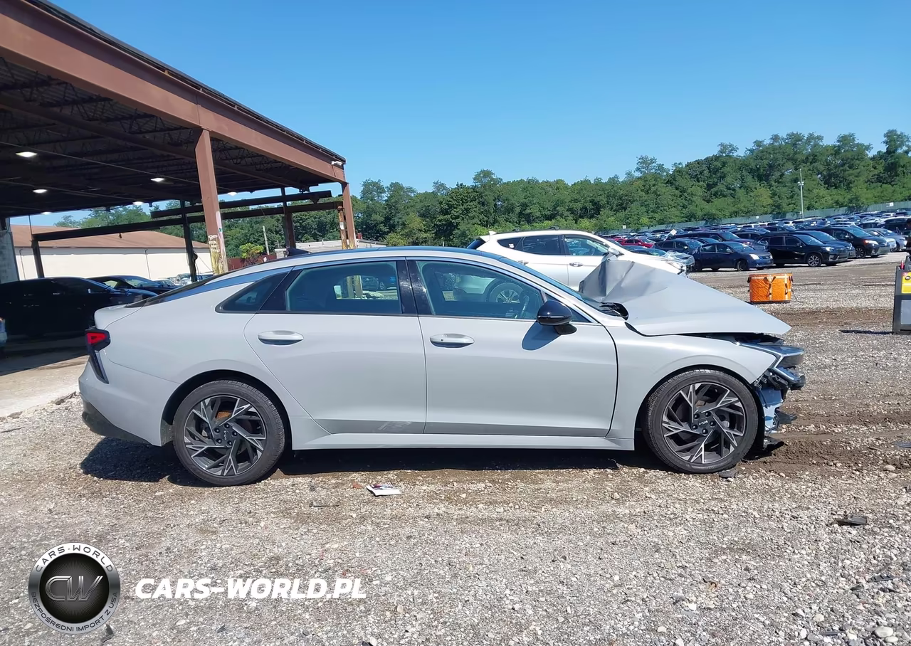 2025 Kia K5 Gt-Line VIN:KNAG64J74S5335670 - 13