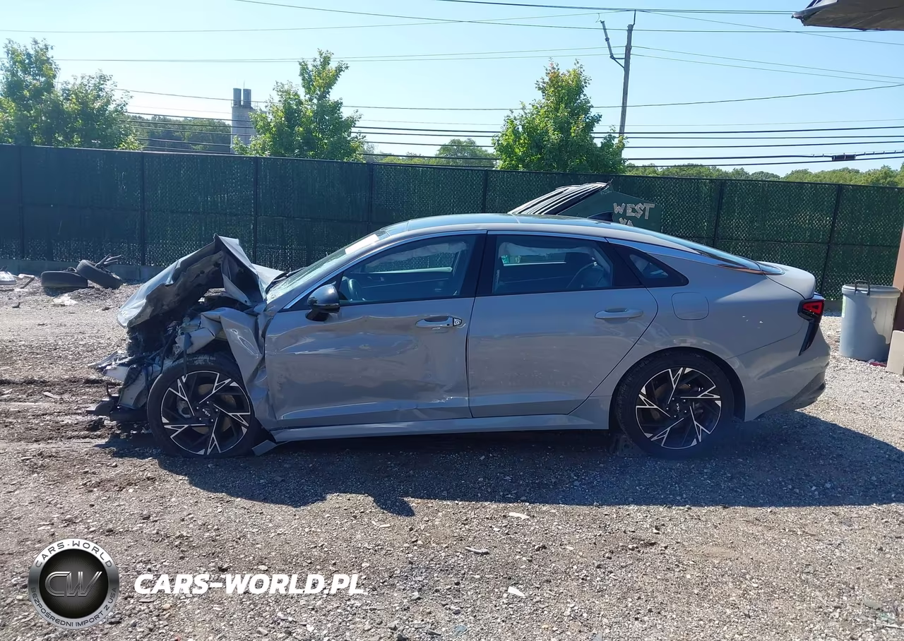 2025 Kia K5 Gt-Line VIN:KNAG64J74S5335670 - 14