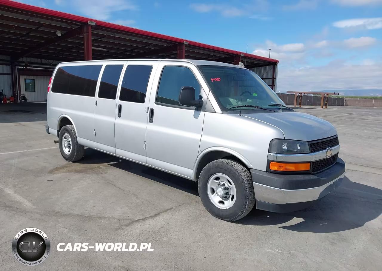 2017 Chevrolet Express 3500 Lt