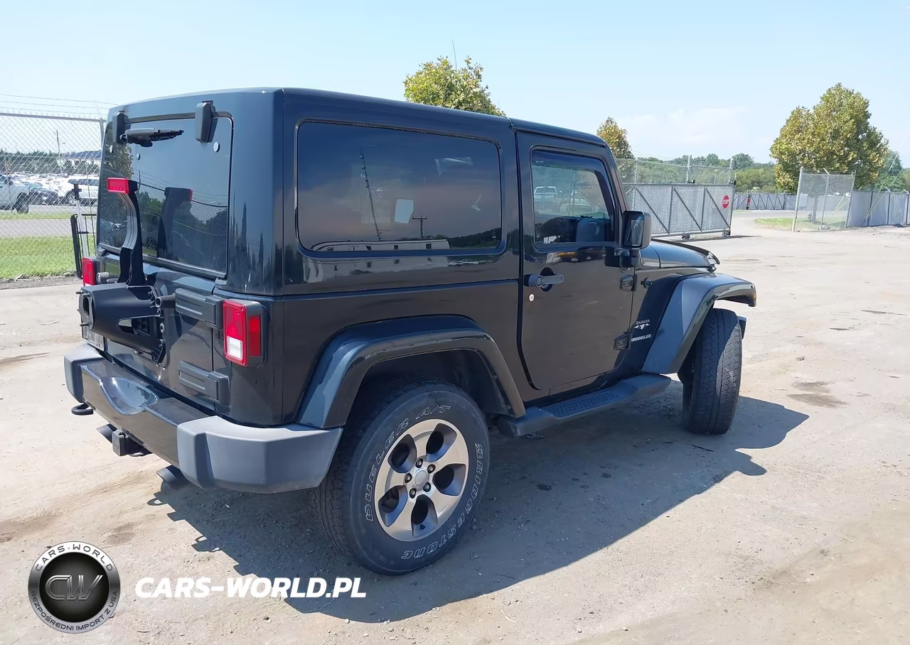 2016 Jeep Wrangler Sahara VIN:1C4AJWBG0GL209200 - 4