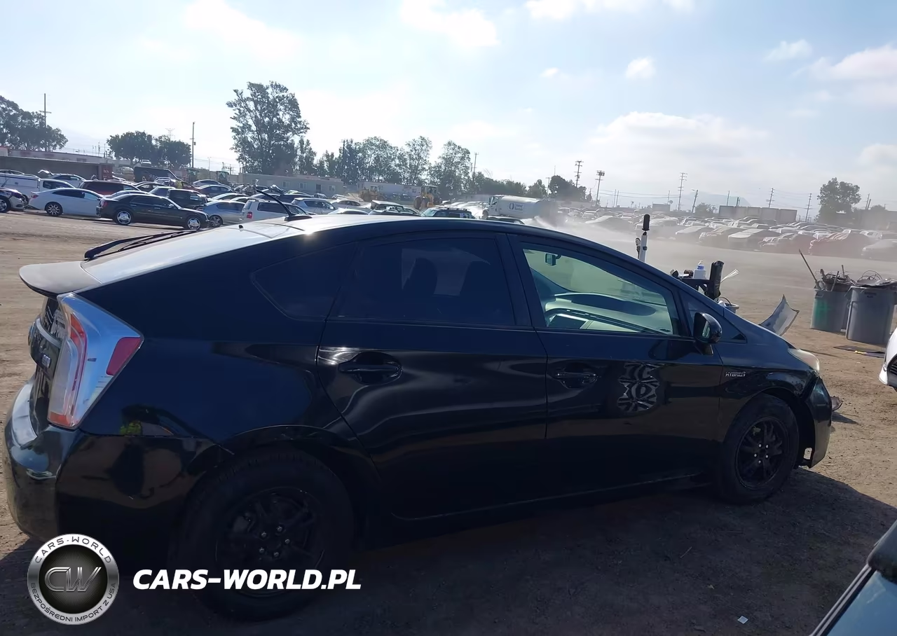 2012 Toyota Prius Three VIN:JTDKN3DU5C1505877 - 13