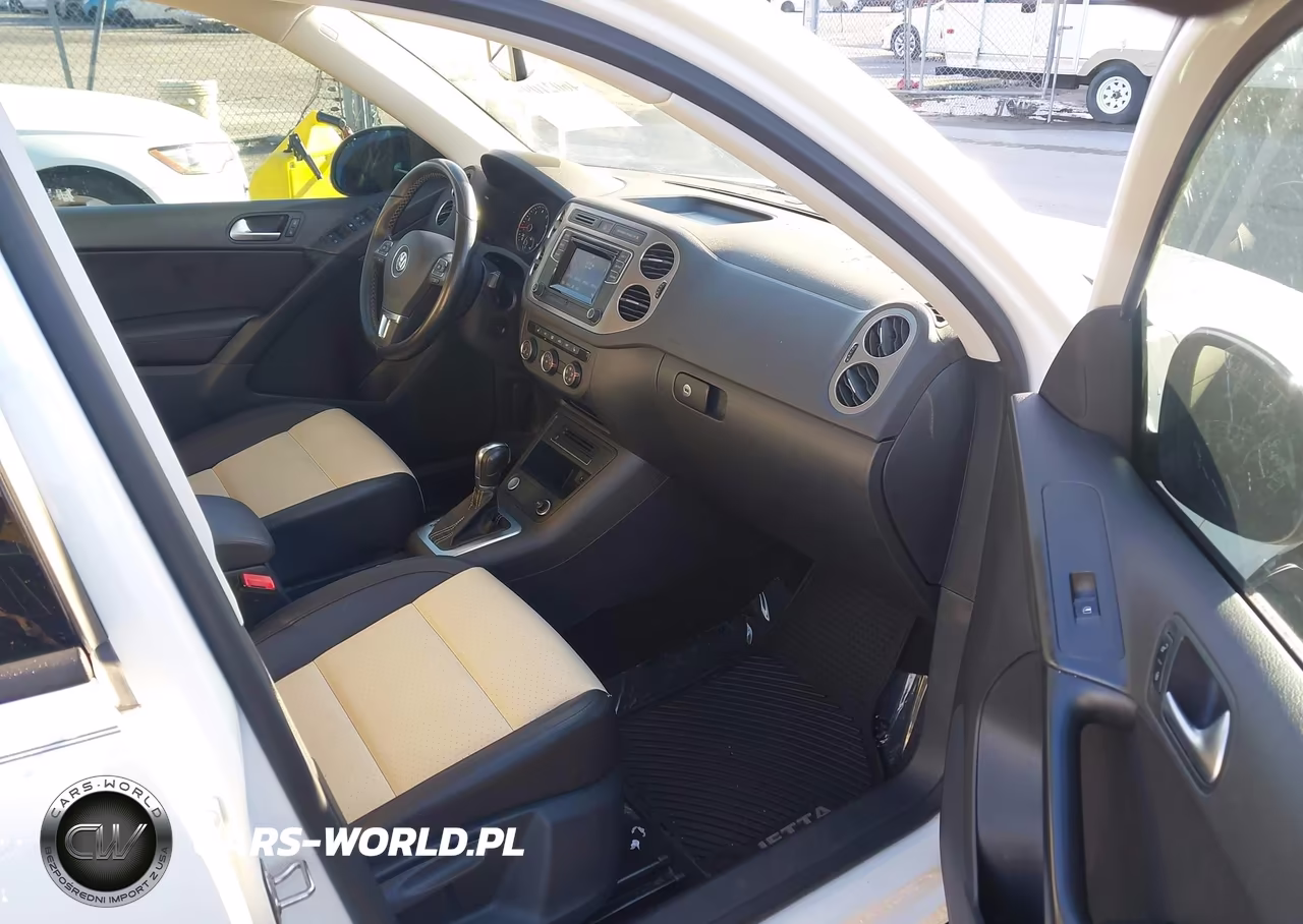 2016 Volkswagen Tiguan S VIN:WVGAV7AX4GW581712 - 5