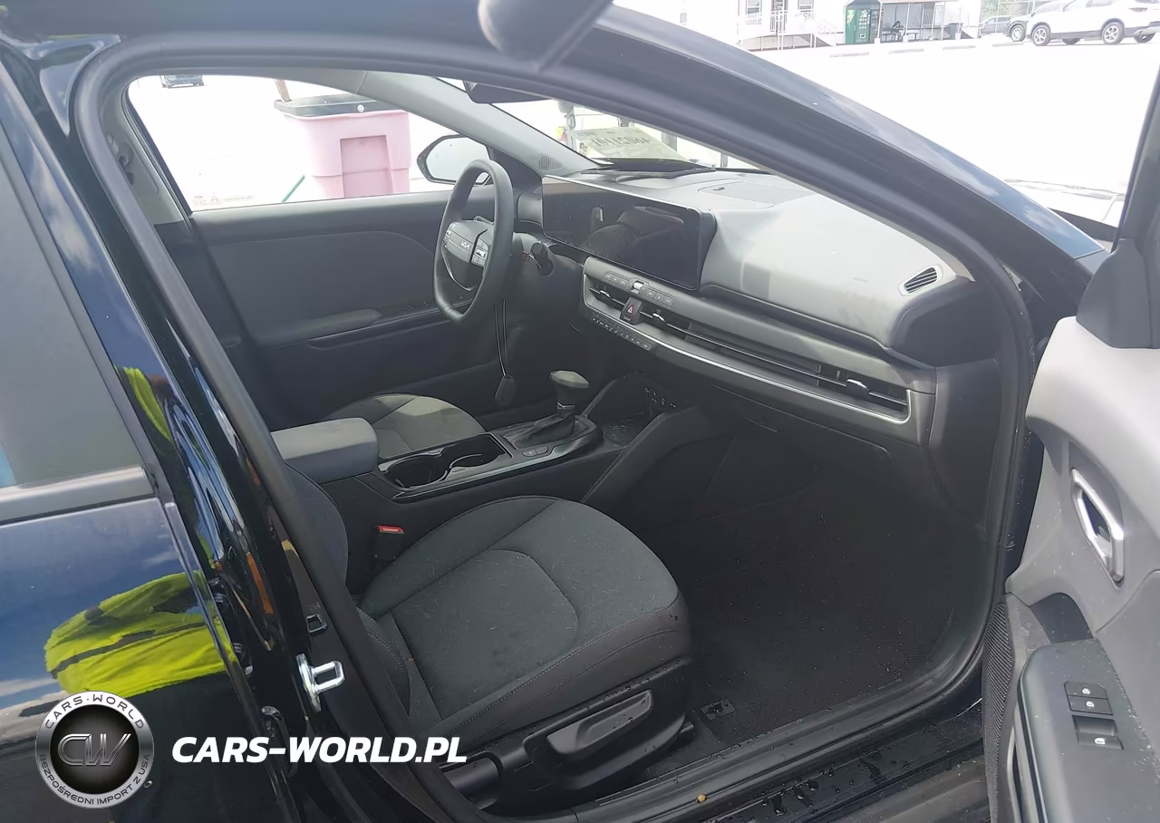2025 Kia K4 Lxs VIN:3KPFT4DE5SE148816 - 5