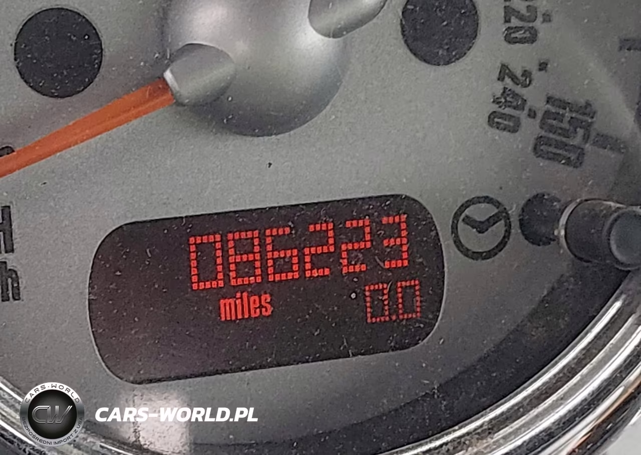 2005 Mini Cooper S VIN:WMWRH33435TF80723 - 12