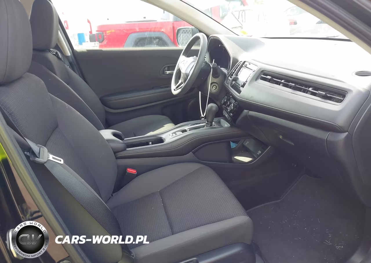 2019 Honda Hr-V Lx VIN:3CZRU6H38KG721463 - 5