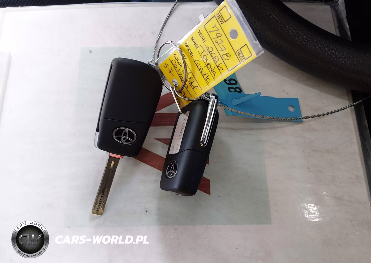 2026 Toyota Corolla Hybrid Hybrid Le VIN:JTDBCMFE8T3162102 - 11