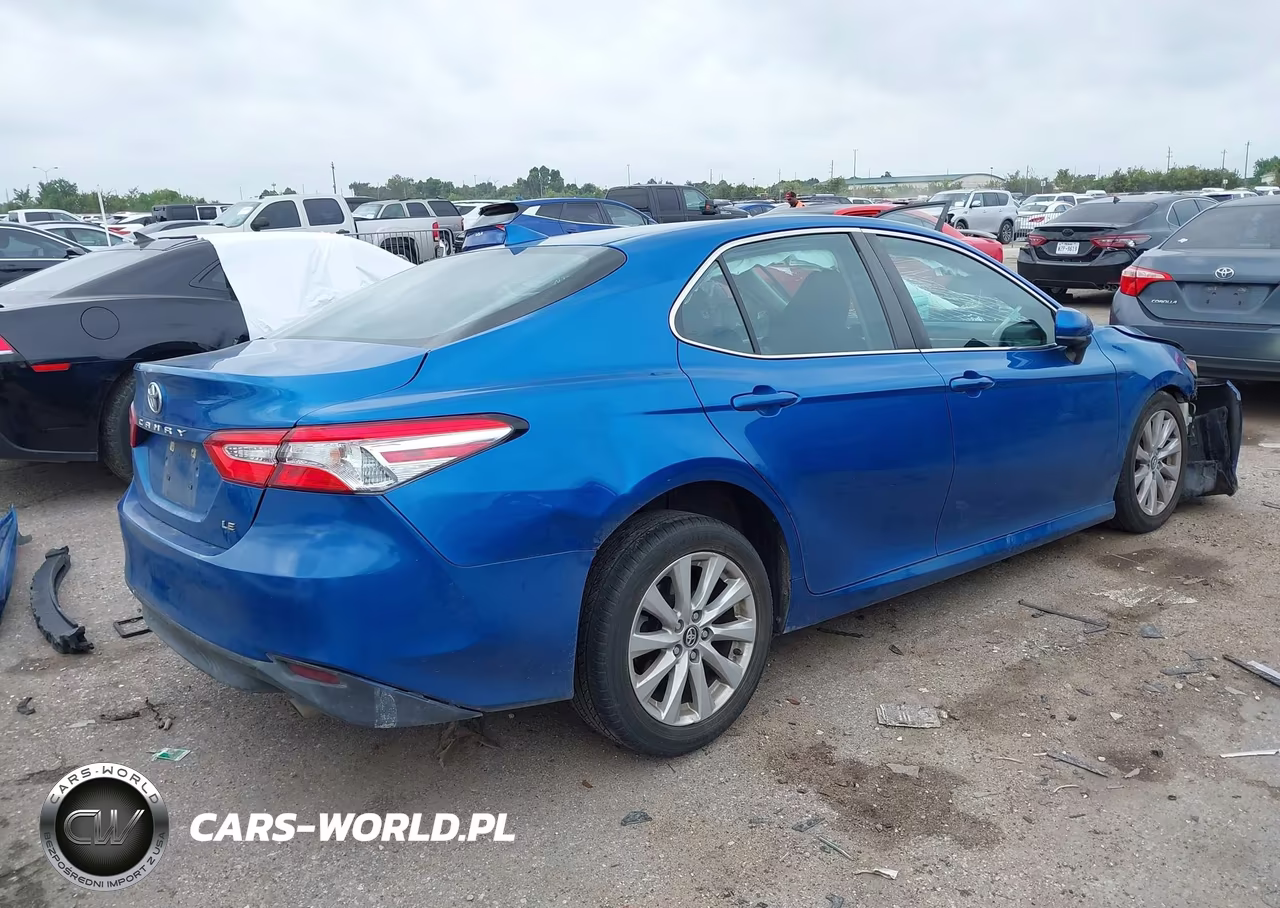 2020 Toyota Camry Le VIN:4T1C11AK2LU339609 - 4