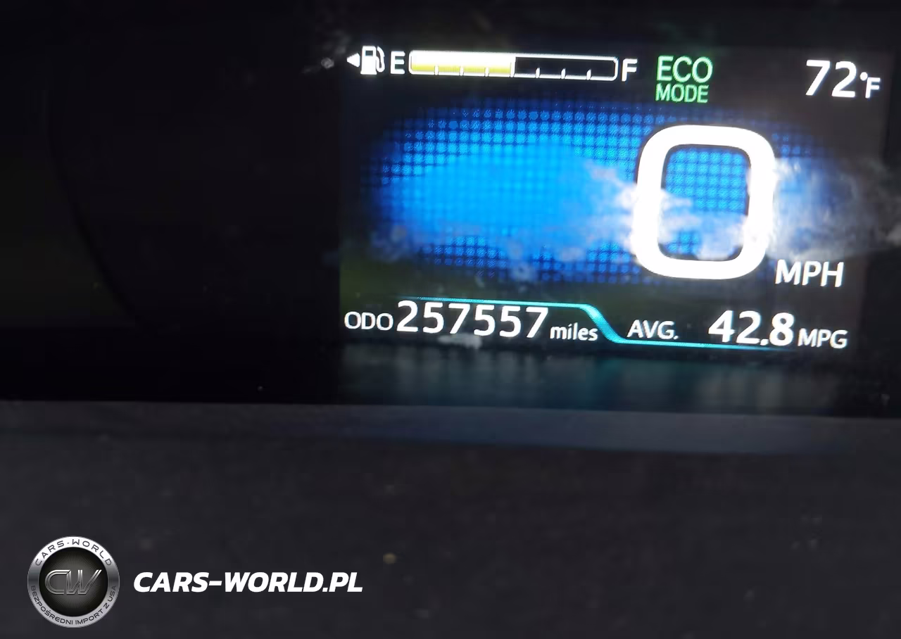 2019 Toyota Prius Le VIN:JTDKARFU8K3095865 - 15