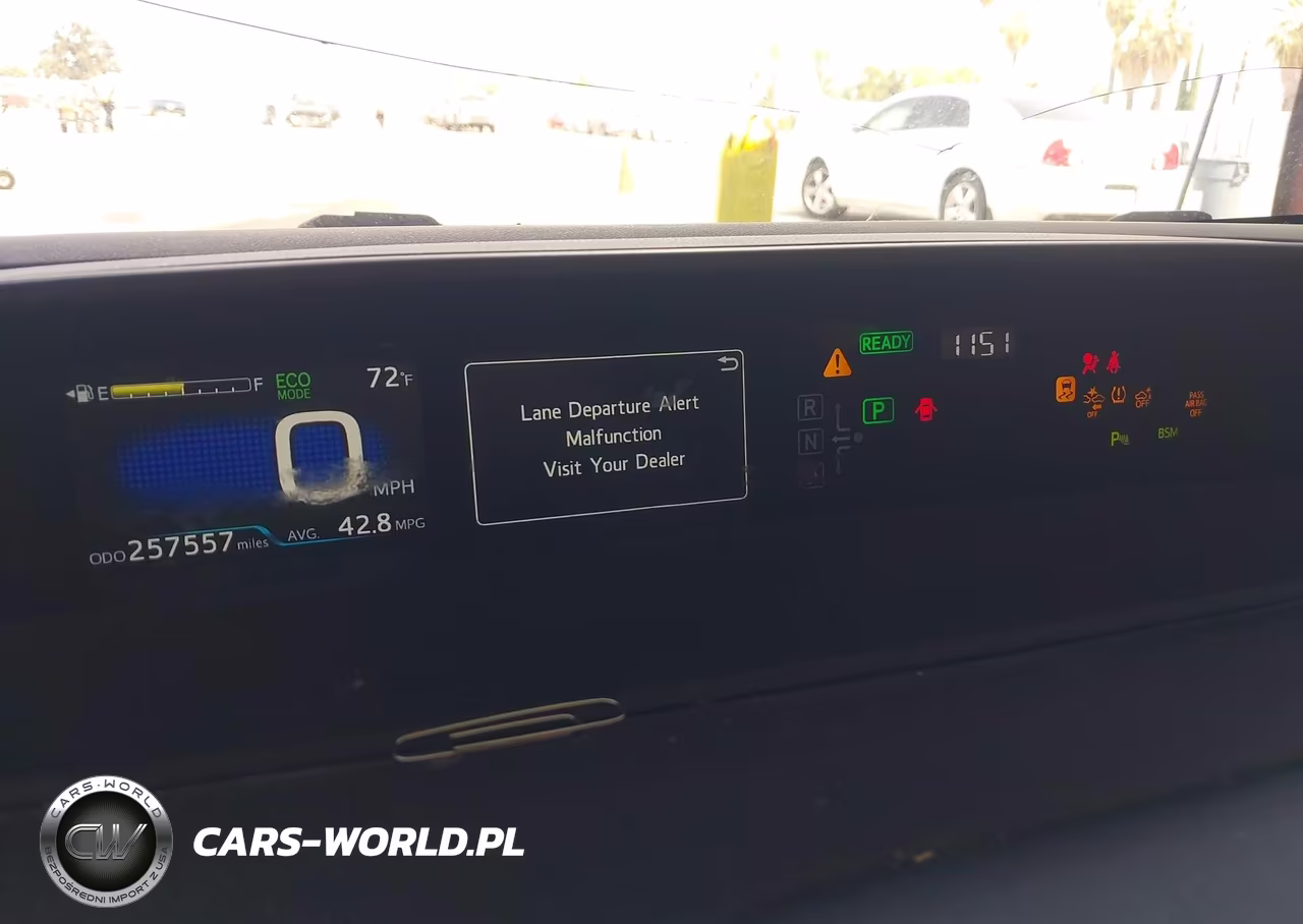 2019 Toyota Prius Le VIN:JTDKARFU8K3095865 - 7