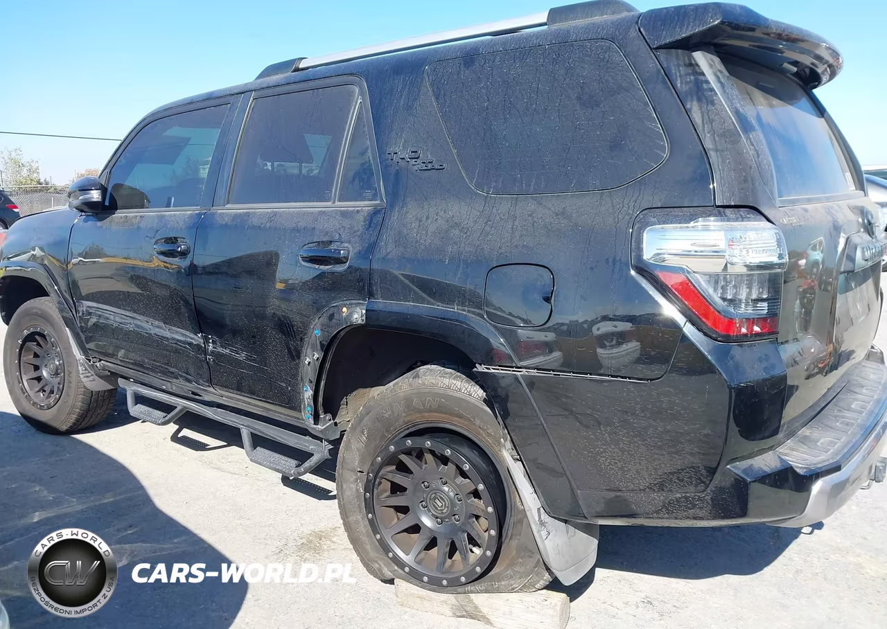 2018 Toyota 4Runner Trd Off Road Premium VIN:JTEBU5JR9J5548988 - 6