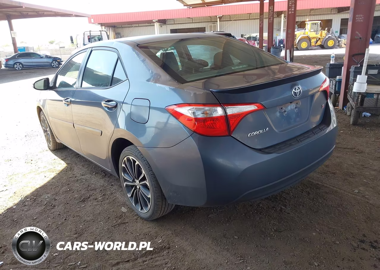 2015 Toyota Corolla S Plus VIN:5YFBURHE6FP325073 - 3