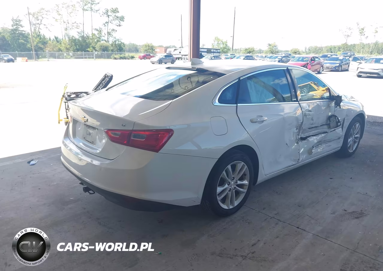 2017 Chevrolet Malibu 1Lt VIN:1G1ZE5ST5HF159451 - 4