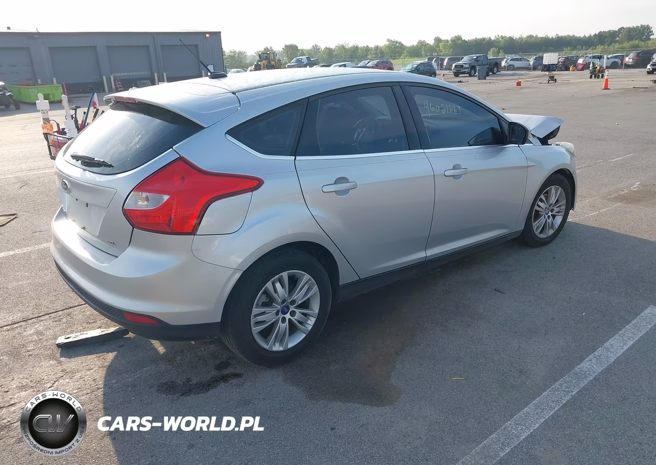 2012 Ford Focus Sel VIN:1FAHP3M2XCL146555 - 4