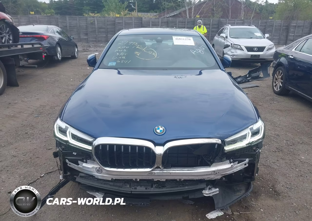 2023 BMW 530E xDrive VIN:WBA33AG06PCM06841 - 13