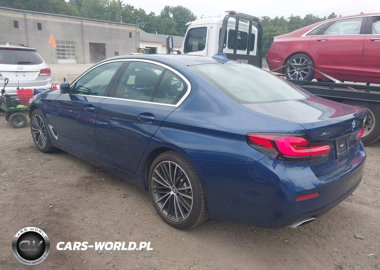 2023 BMW 530E xDrive VIN:WBA33AG06PCM06841 - 3