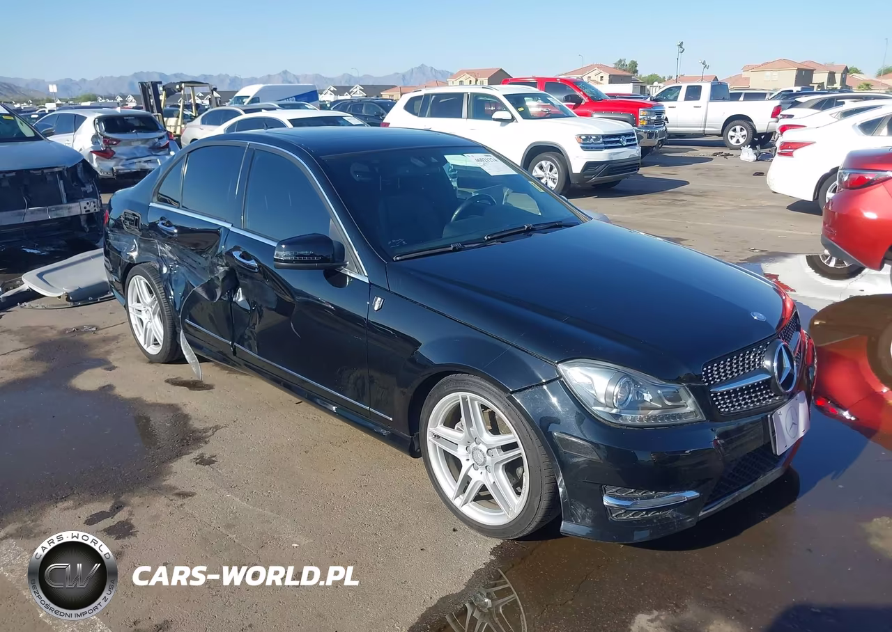 2012 Mercedes-Benz C 300 Luxury 4Matic-Sport 4Matic