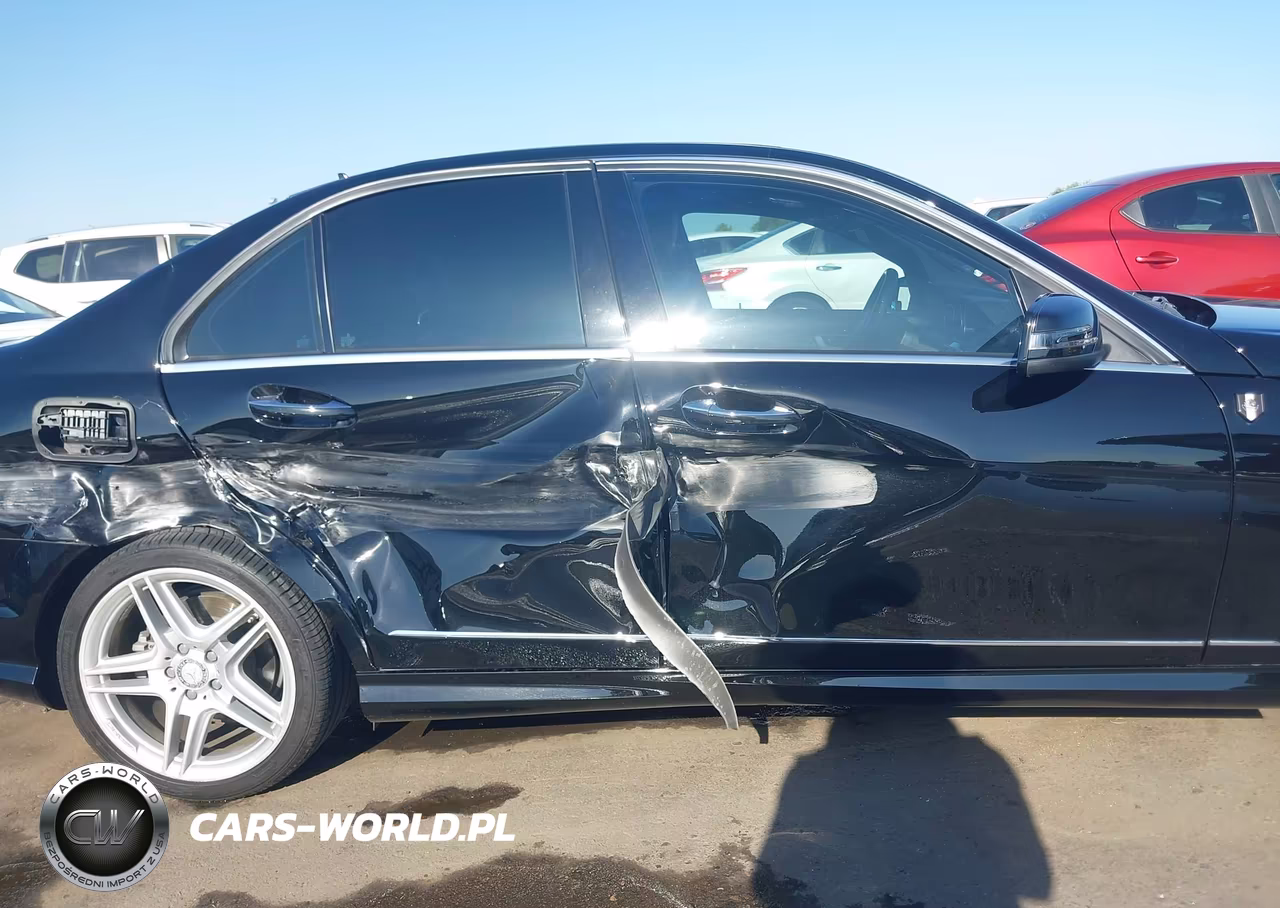 2012 Mercedes-Benz C 300 Luxury 4Matic-Sport 4Matic VIN:WDDGF8BB5CR196503 - 13