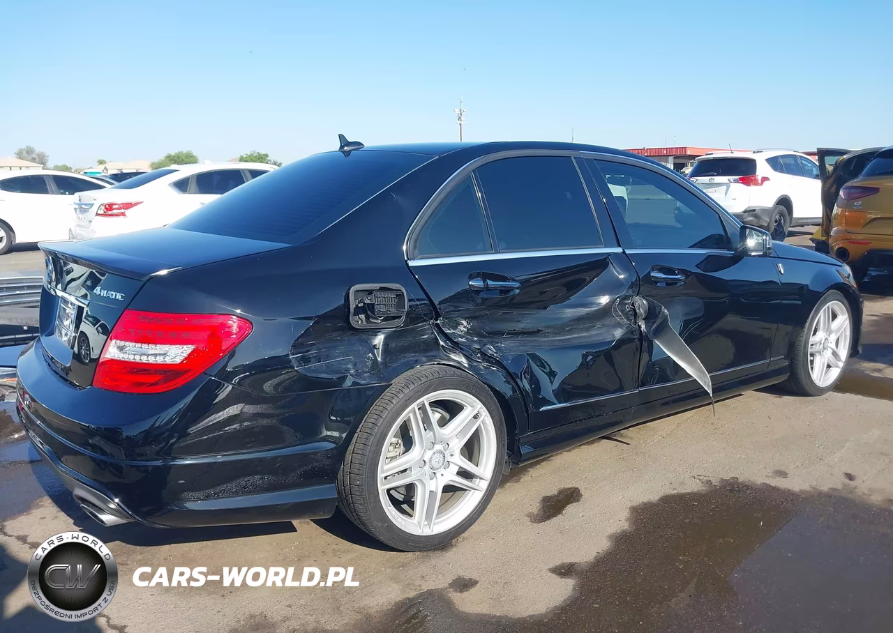 2012 Mercedes-Benz C 300 Luxury 4Matic-Sport 4Matic VIN:WDDGF8BB5CR196503 - 6