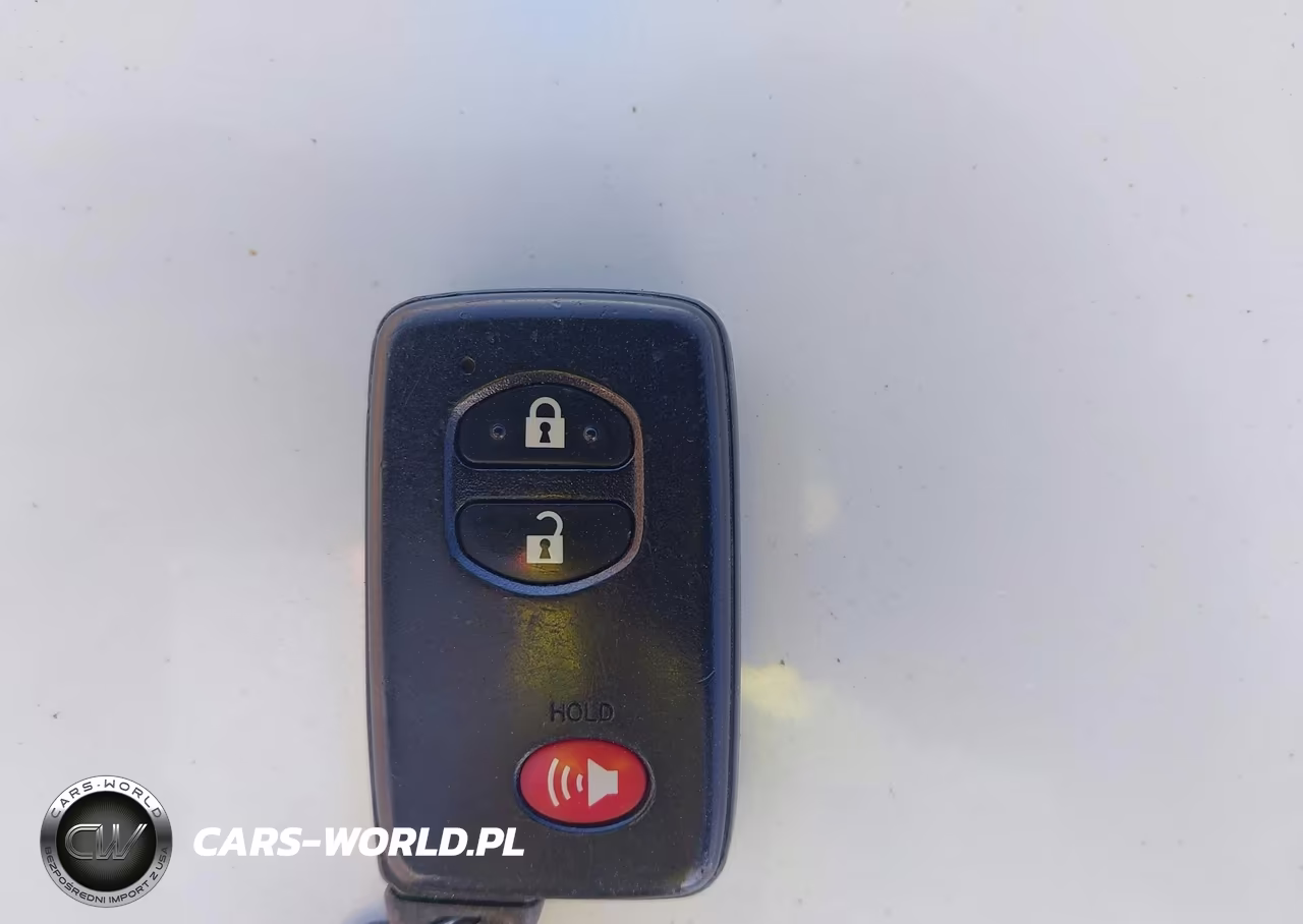 2011 Toyota Prius Two VIN:JTDKN3DUXB1369034 - 11