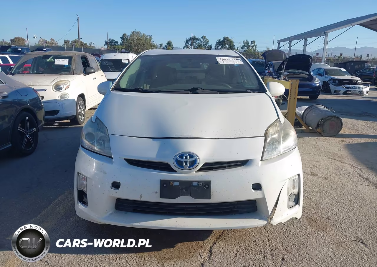 2011 Toyota Prius Two VIN:JTDKN3DUXB1369034 - 12