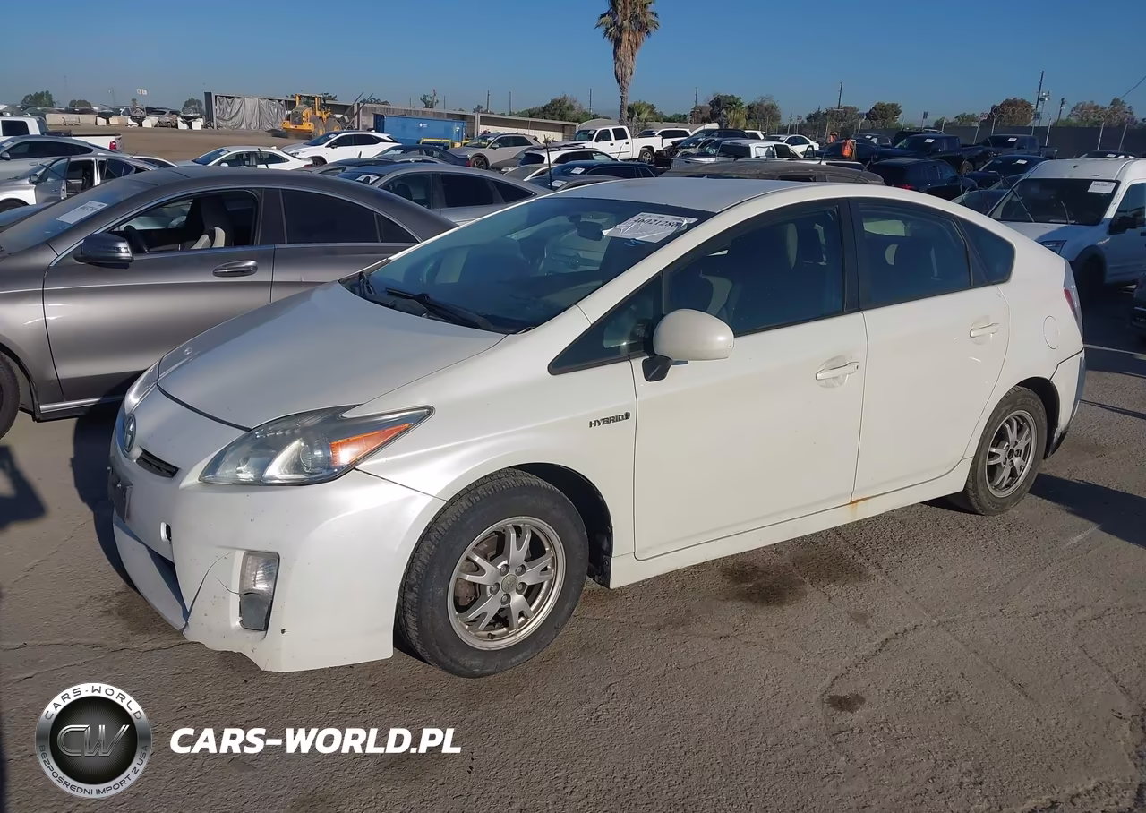 2011 Toyota Prius Two VIN:JTDKN3DUXB1369034 - 2