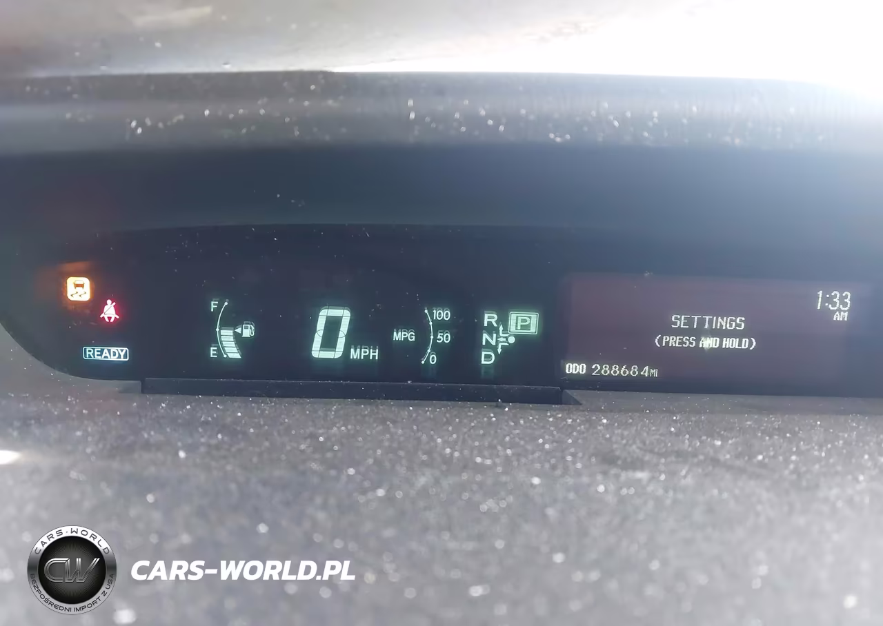 2011 Toyota Prius Two VIN:JTDKN3DUXB1369034 - 7