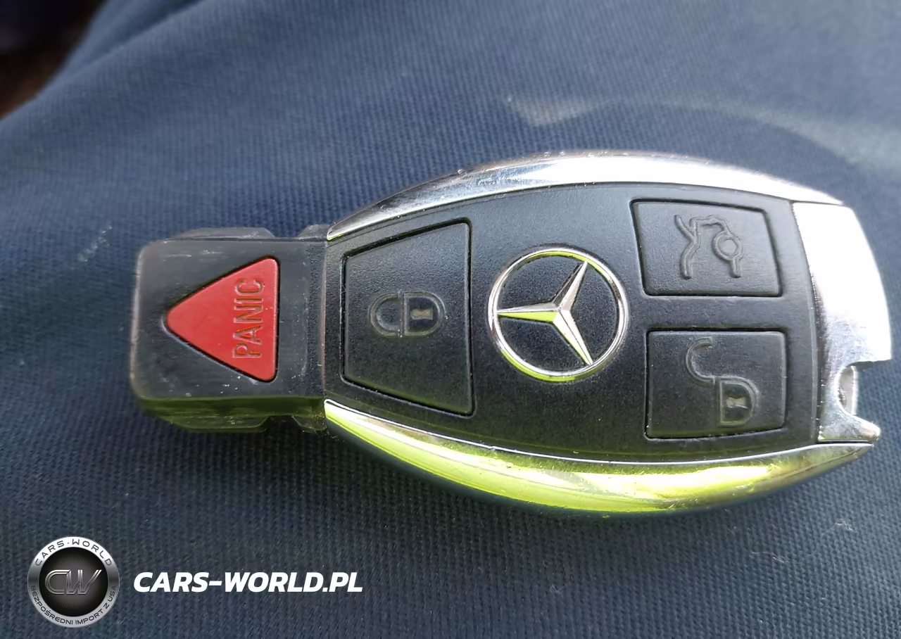 2011 Mercedes-Benz C 300 Sport VIN:WDDGF5EB8BR137227 - 11