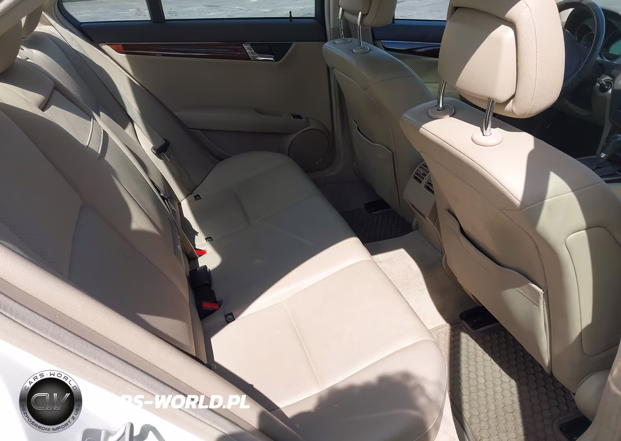 2011 Mercedes-Benz C 300 Sport VIN:WDDGF5EB8BR137227 - 8